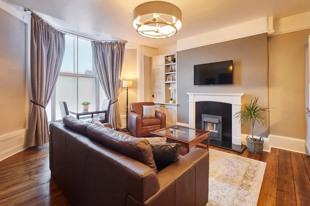 Apartment Host & - Endeavour Sails Whitby