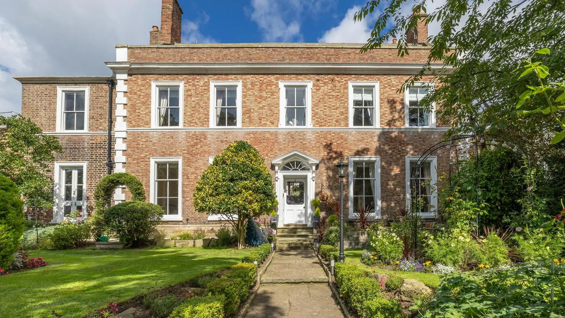Highgate House