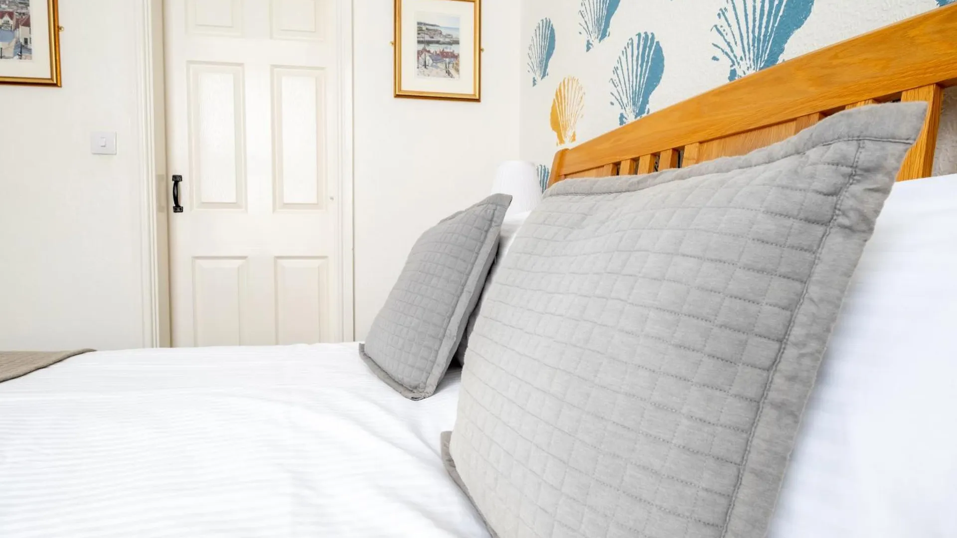 Number 7 Bed & Breakfast