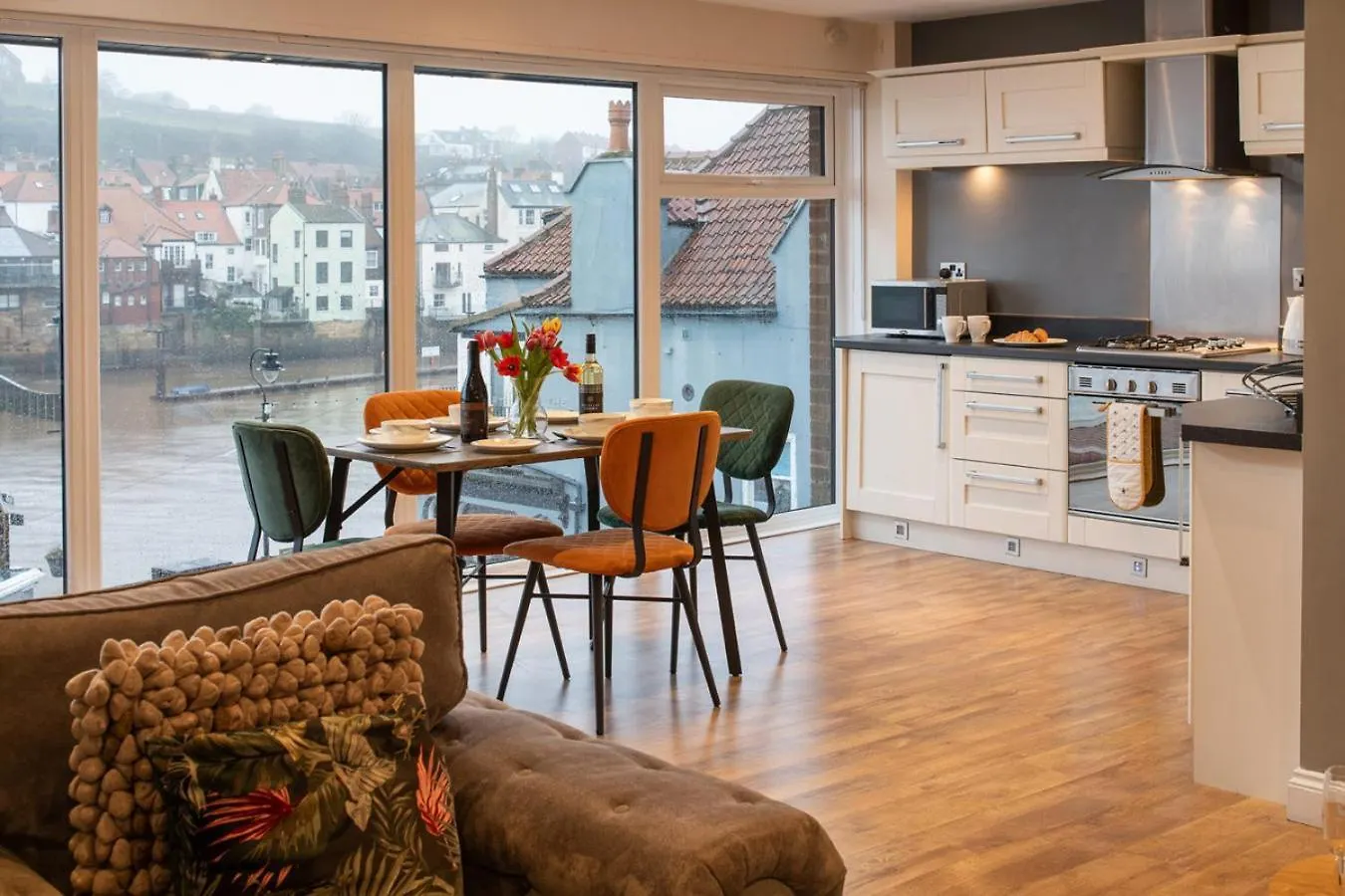 Number 3 Pier Road Apartment Whitby