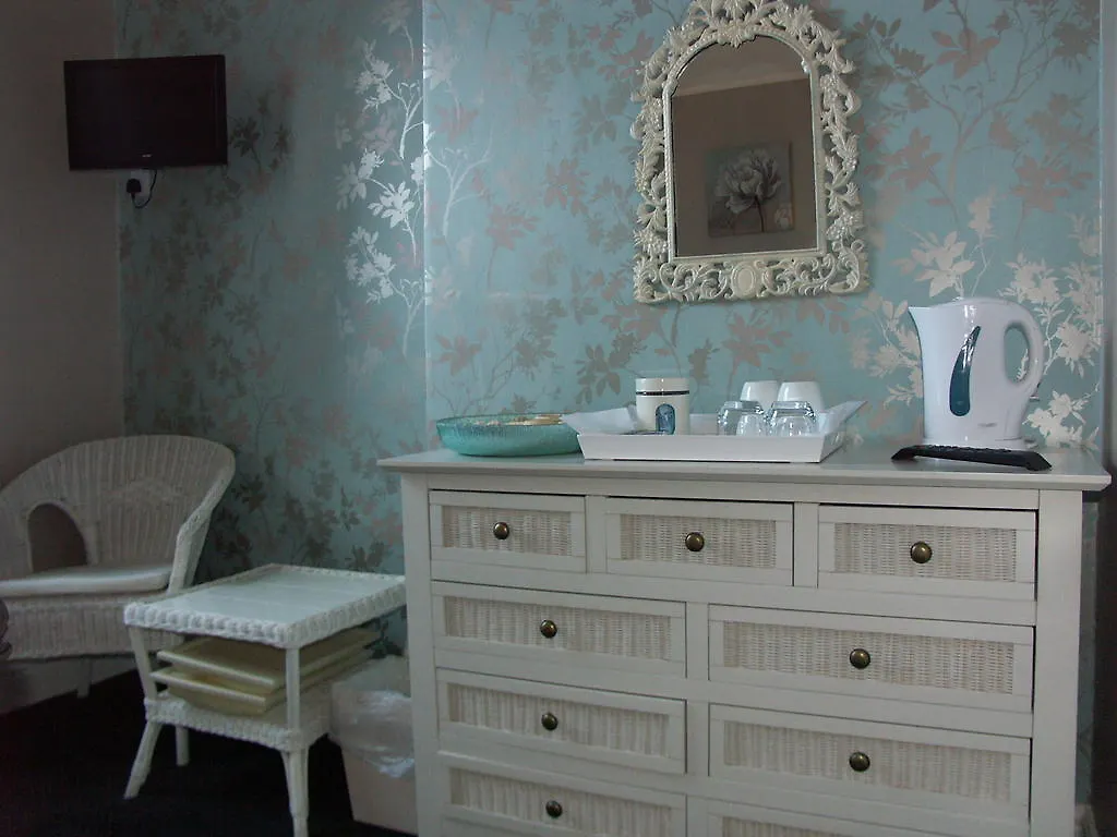 Manor View Guest house 3*