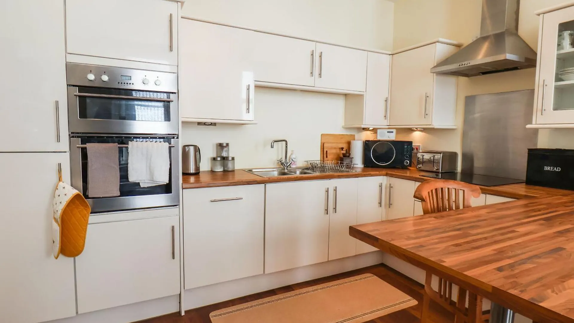 Apartment Base Camp Whitby