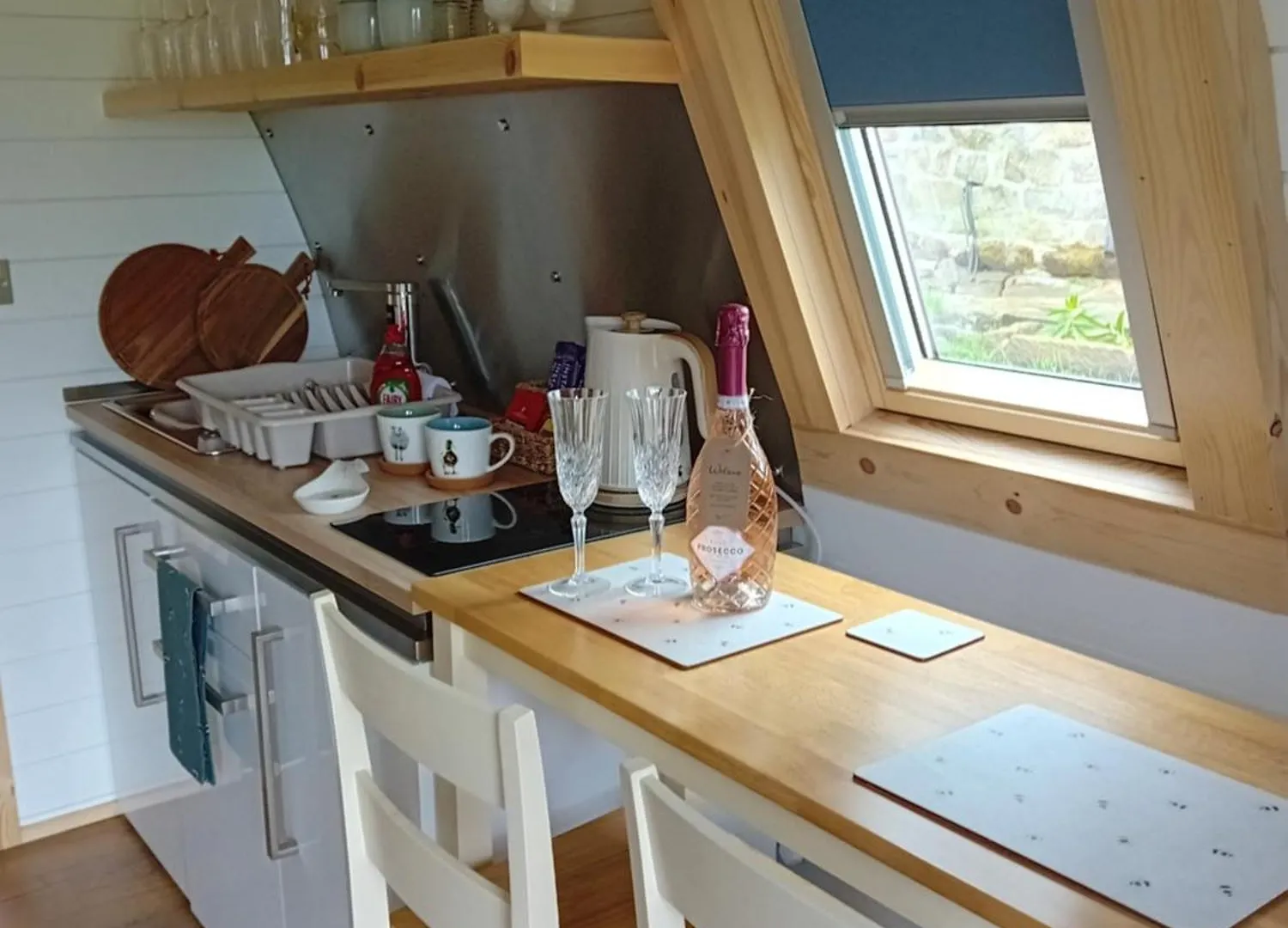 Coombs Glamping Pods Campsite *