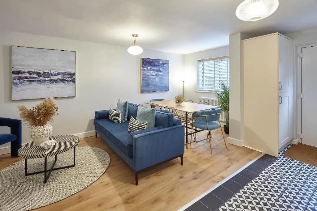 Tides Apartment *