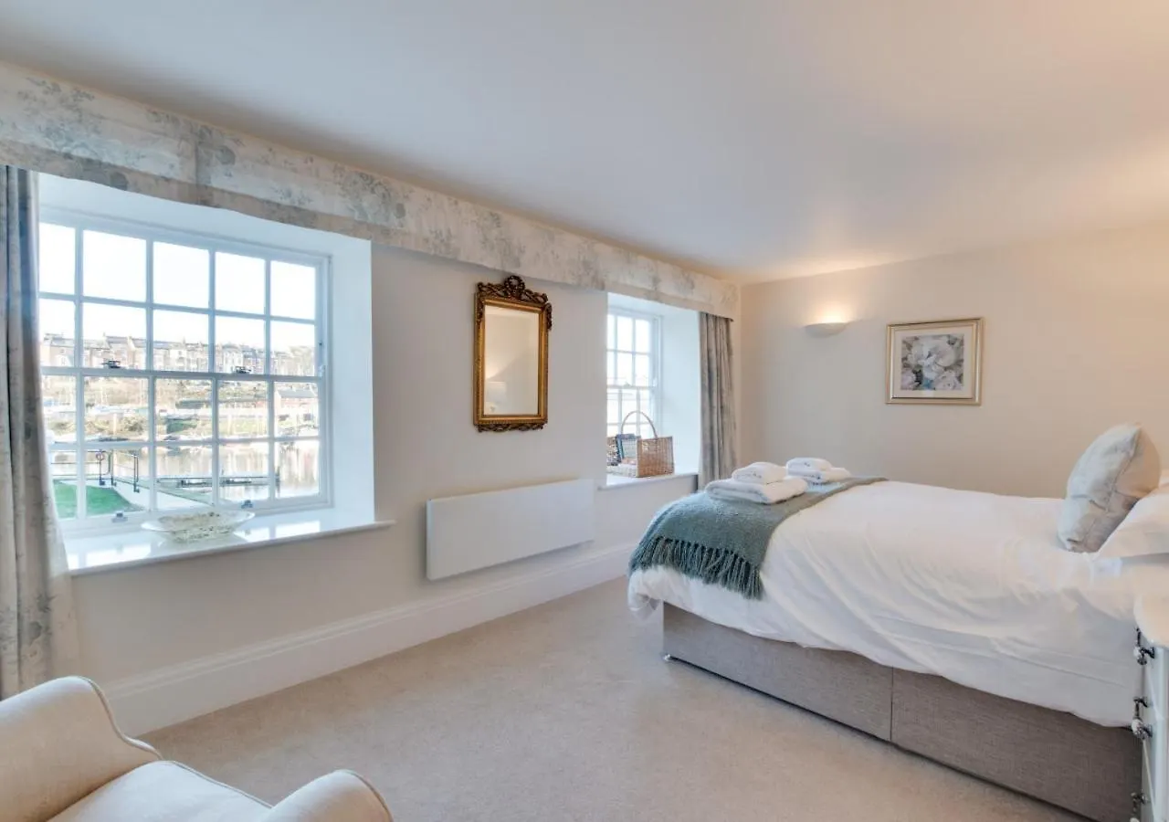 No. 5 The Old Sail Loft * Whitby