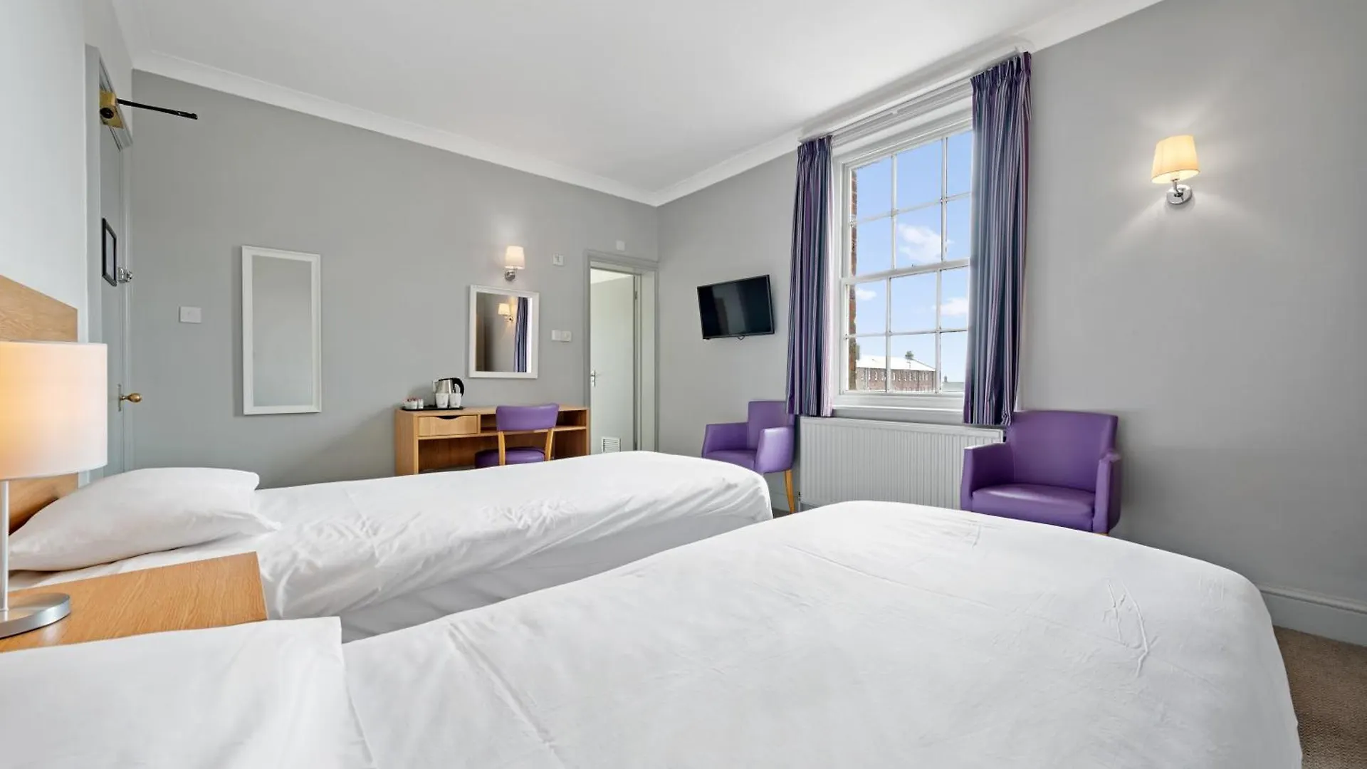 Royal 3* Whitby