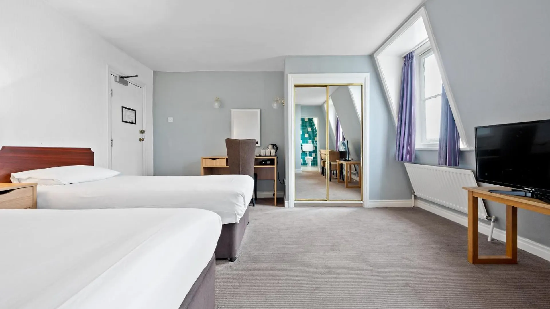 Royal Hotel 3*