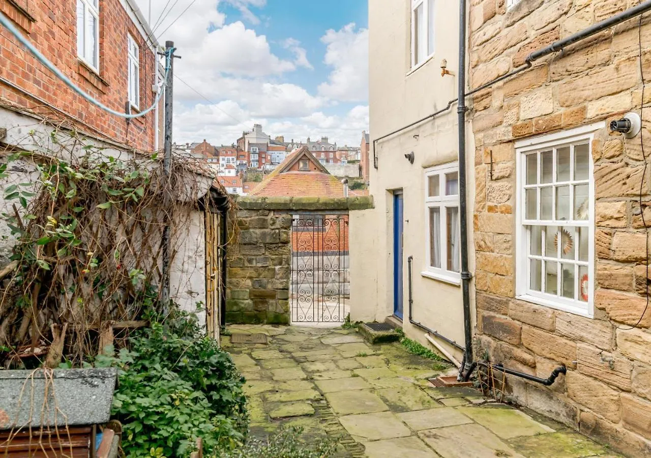 1 Arguments Yard Holiday home Whitby