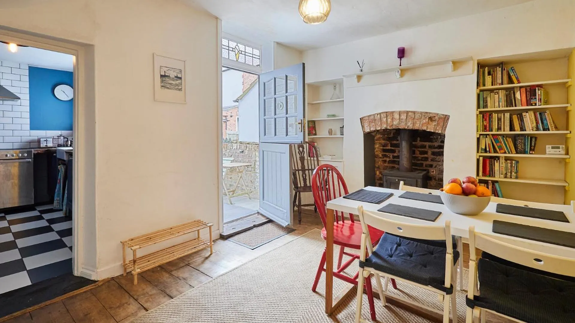 Host & - Clarence Place
