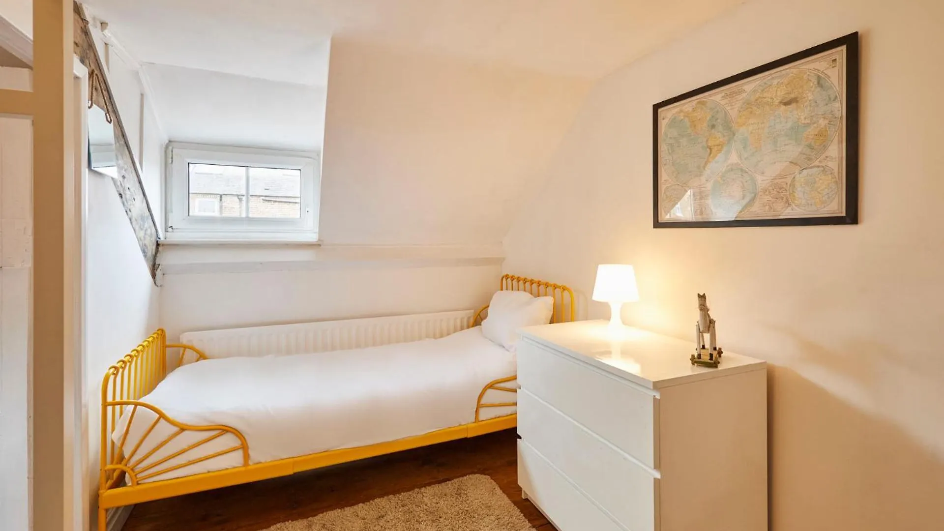 Host & - Clarence Place