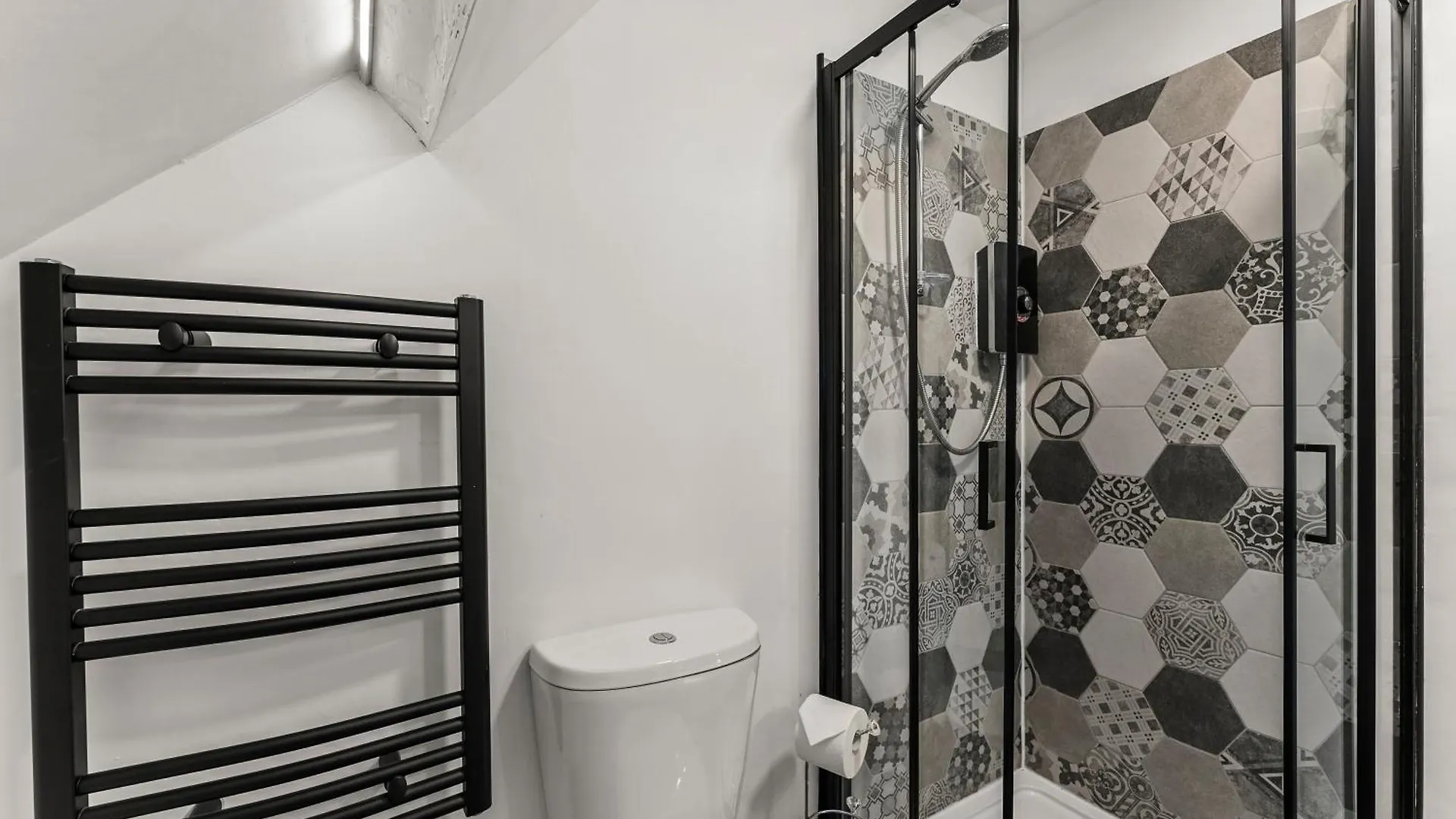 30 Percent Off! The Exquisite Gems Of - Garden Terrace Apartment *