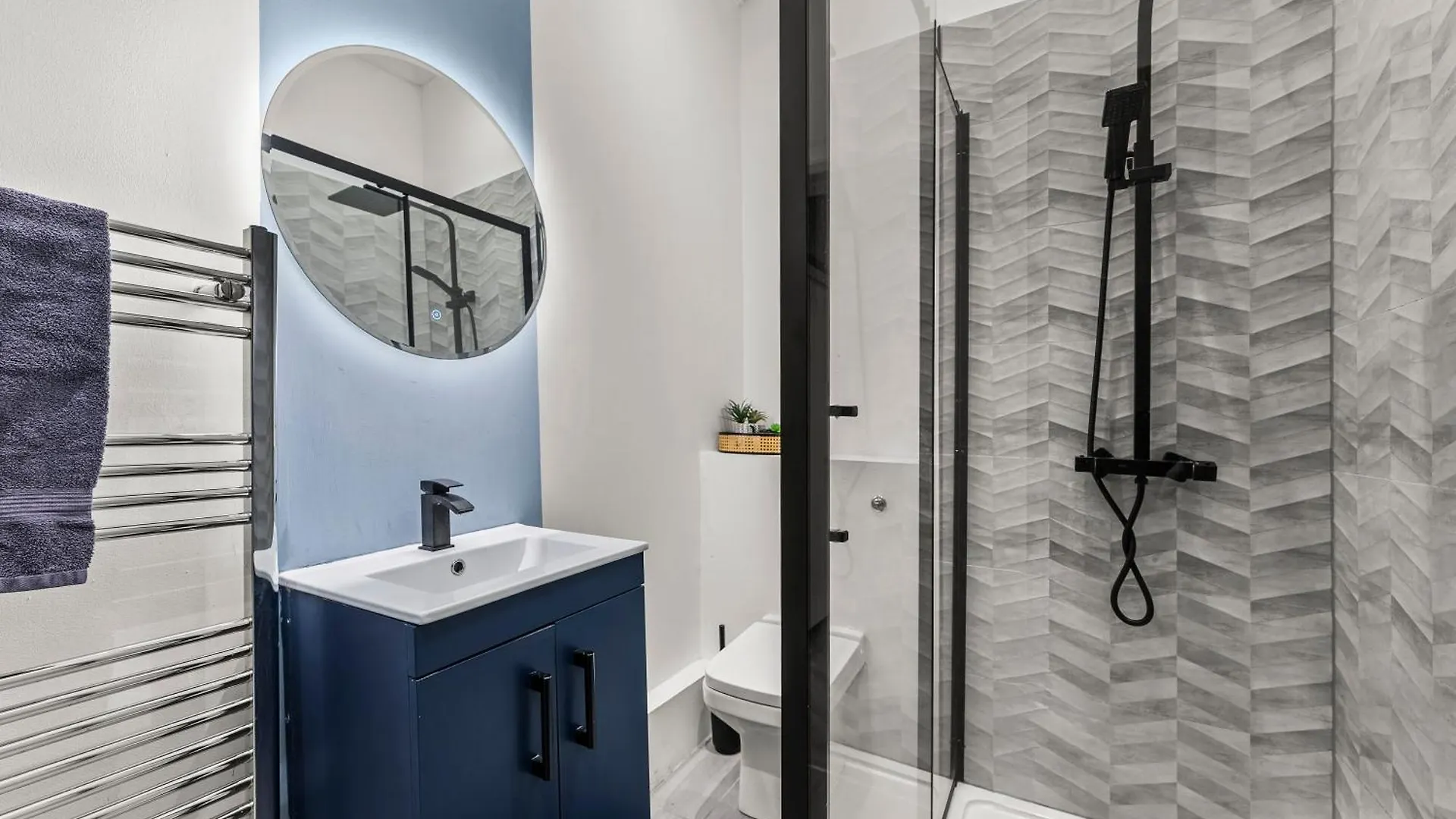30 Percent Off! The Exquisite Gems Of - Garden Terrace Apartment Whitby