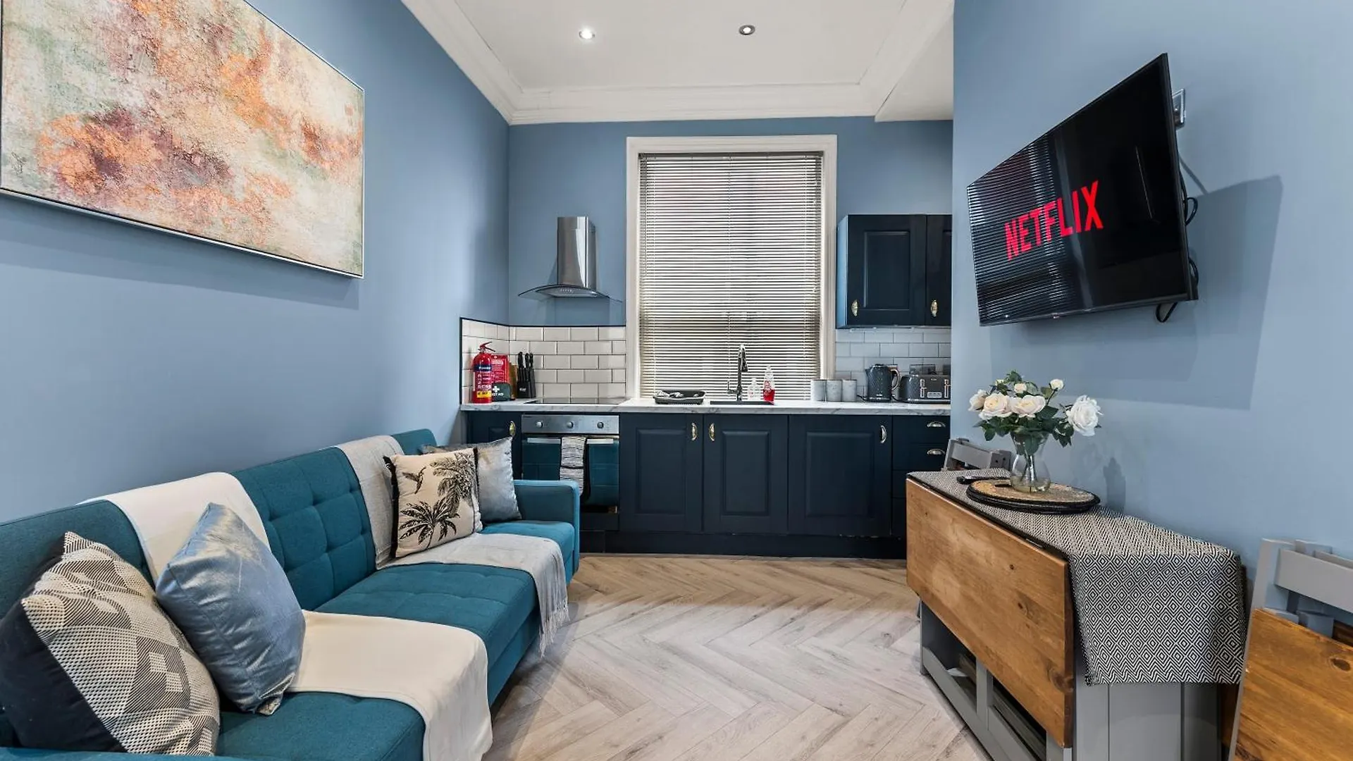 30 Percent Off! The Exquisite Gems Of - Garden Terrace * Whitby