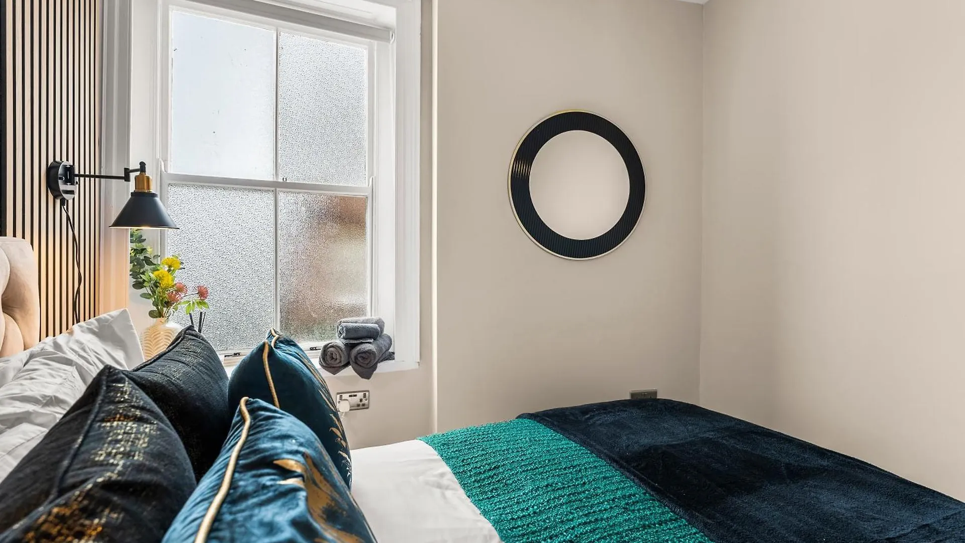 Apartment 30 Percent Off! The Exquisite Gems Of - Garden Terrace Whitby