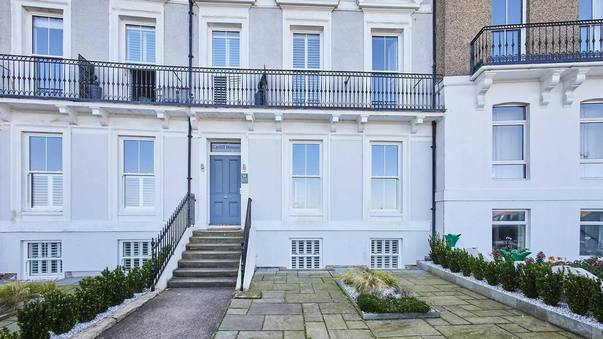 Host & - Number One Carlill Apartment *