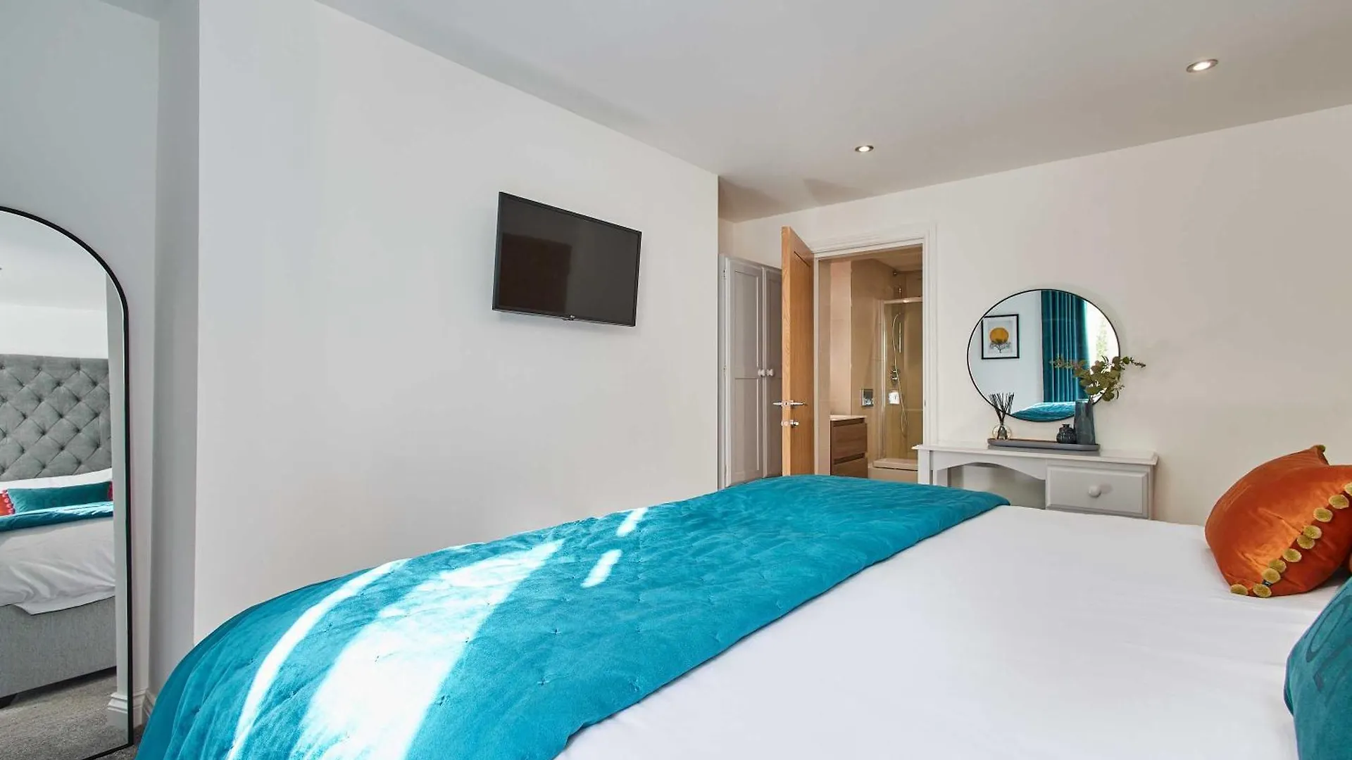 Host & - Number One Carlill Apartment