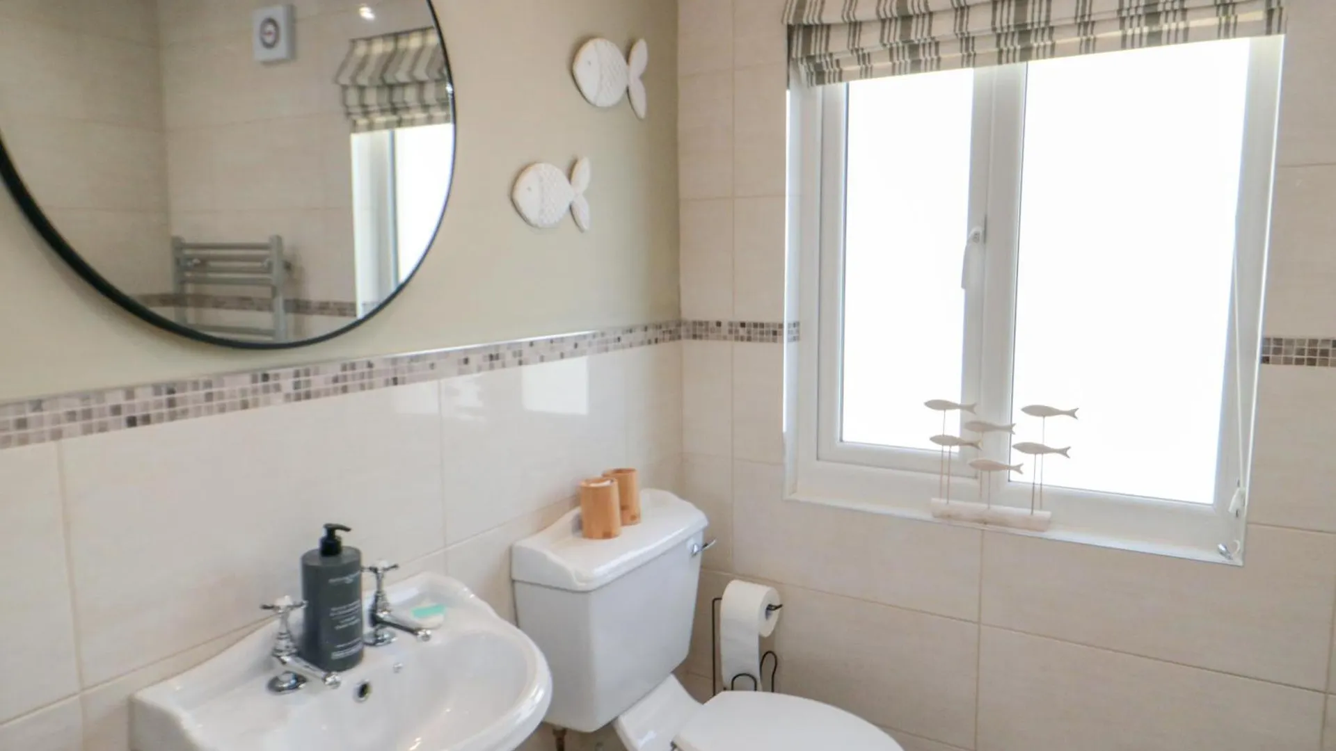 6 Clarence Place * Whitby