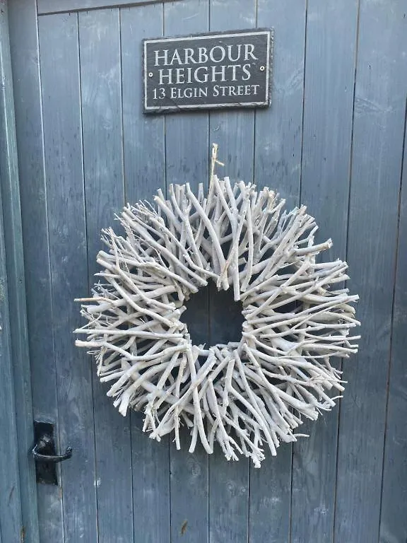 Harbour Heights * Whitby