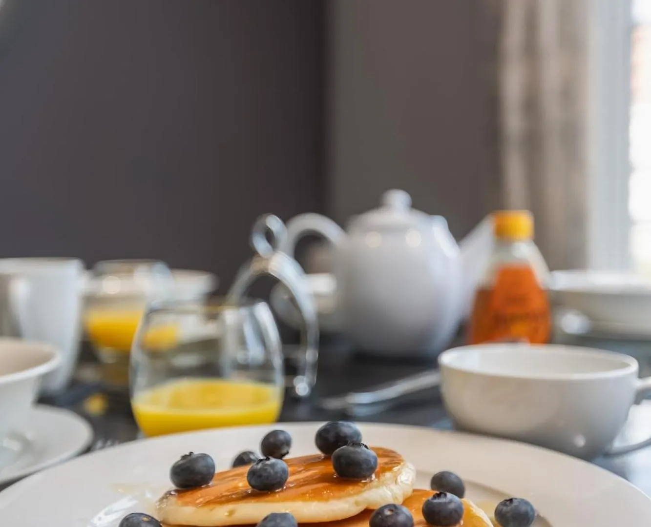 Casa de Férias Sugar Reef - A Fantastic Modern House With Garden, Free Parking For 2 Cars, Free Use Of Electric Vehicle Point, Beach, Shops, Bars And Restaurants Just A 10 Minute Walk Away! Whitby