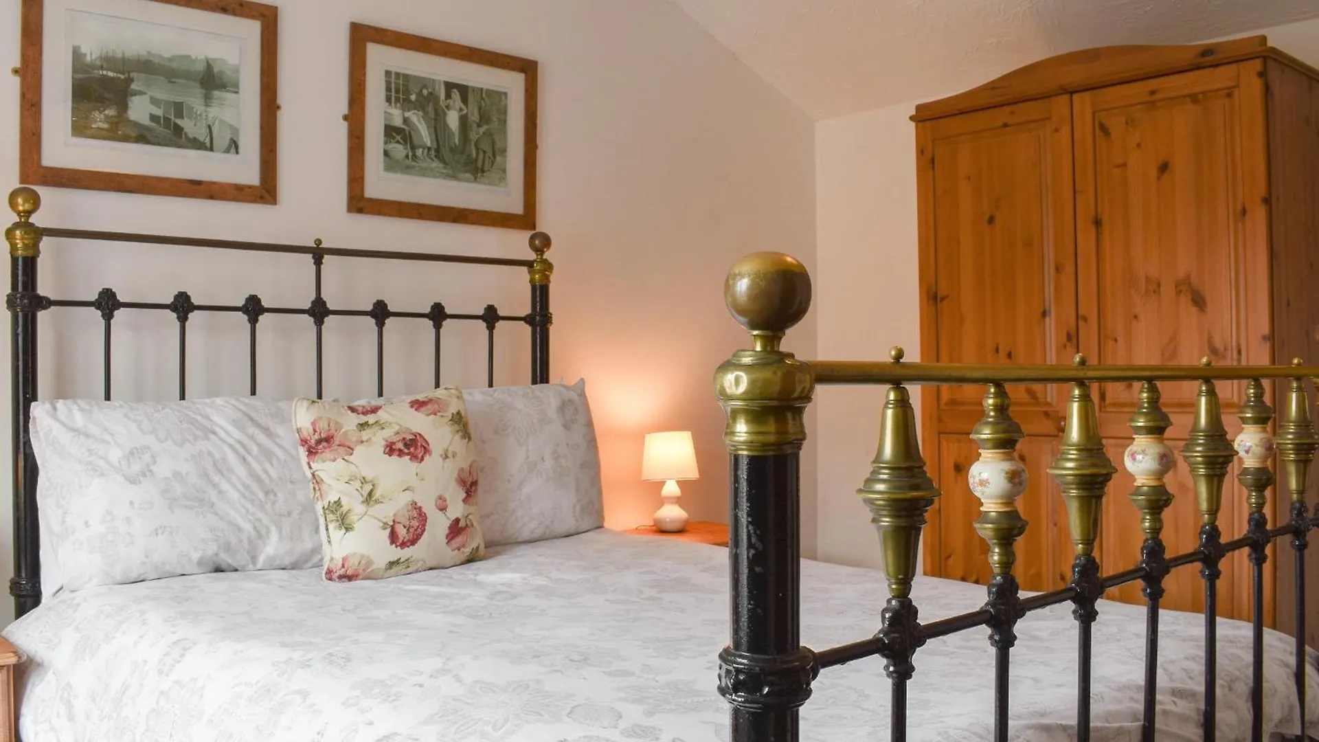 Awd Tuts Holiday home Whitby