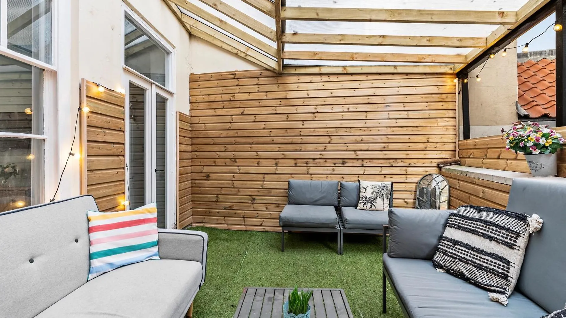 Apartment 30 Percent Off! The Exquisite Gems Of - Garden Terrace