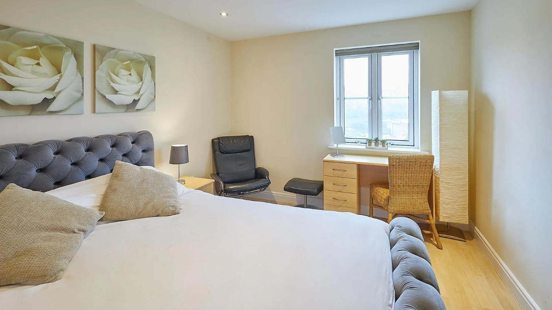 Apartment Host & - Seal View Whitby