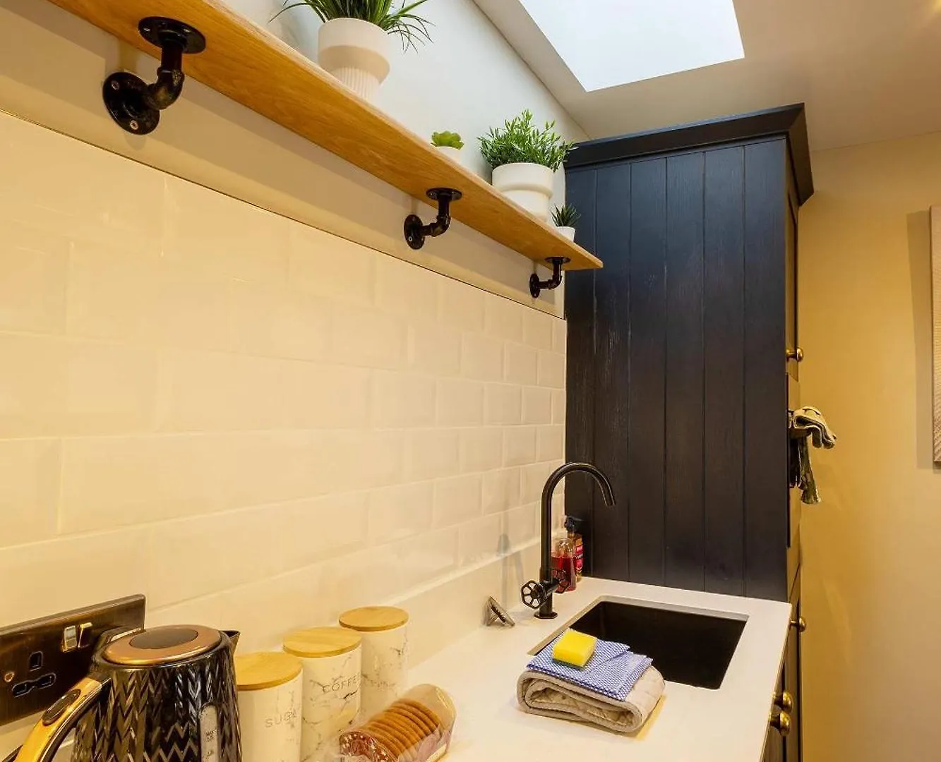 Le Mini Metro - Ground Floor * Whitby