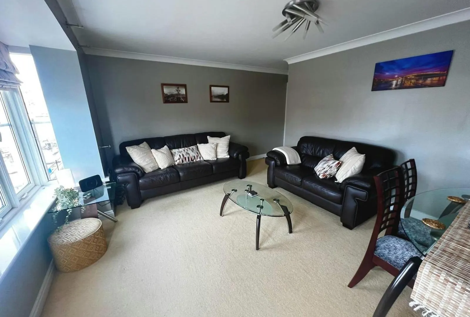 Majestic, Modern & Spacious Harbour-view With Parking Holiday home Whitby