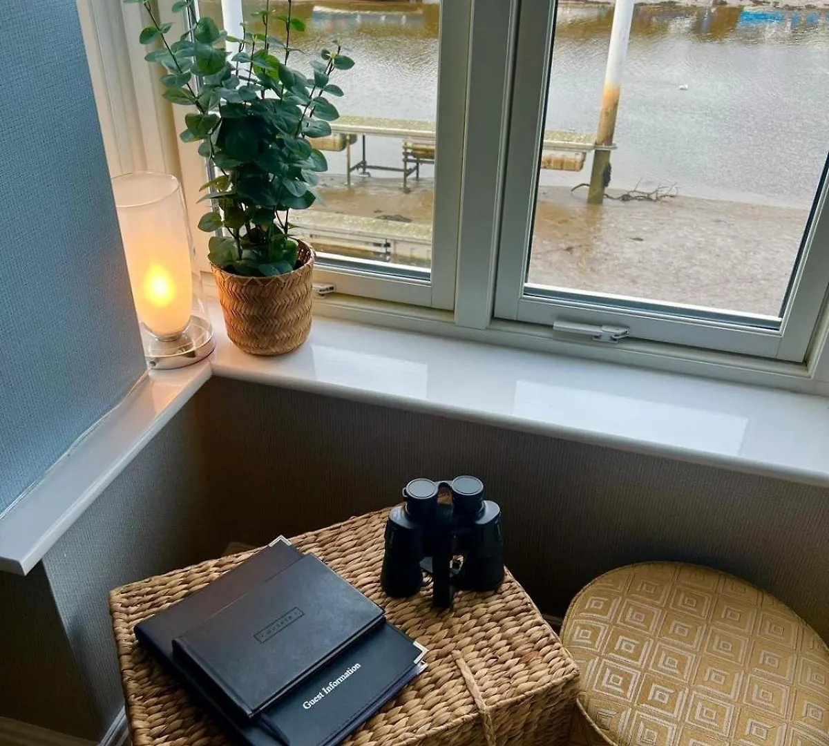 Majestic, Modern & Spacious Harbour-view With Parking Holiday home *