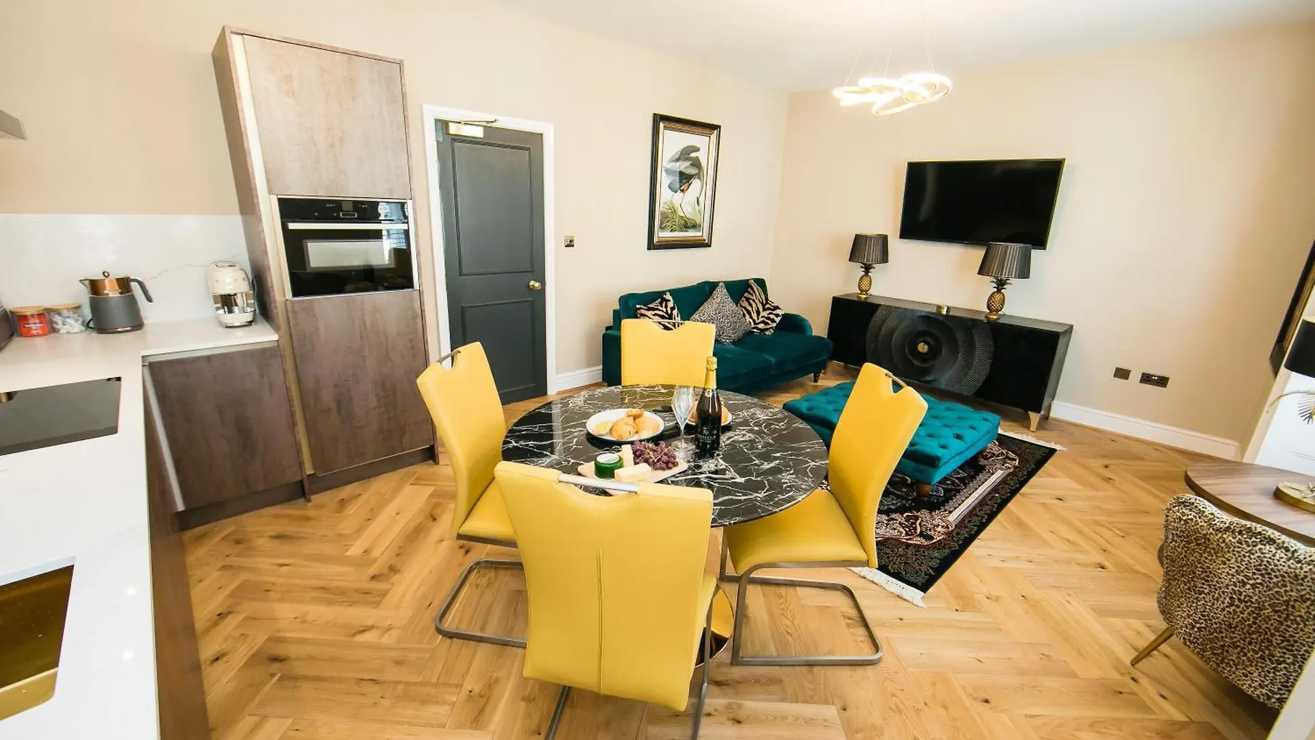 Serenity Apartment *