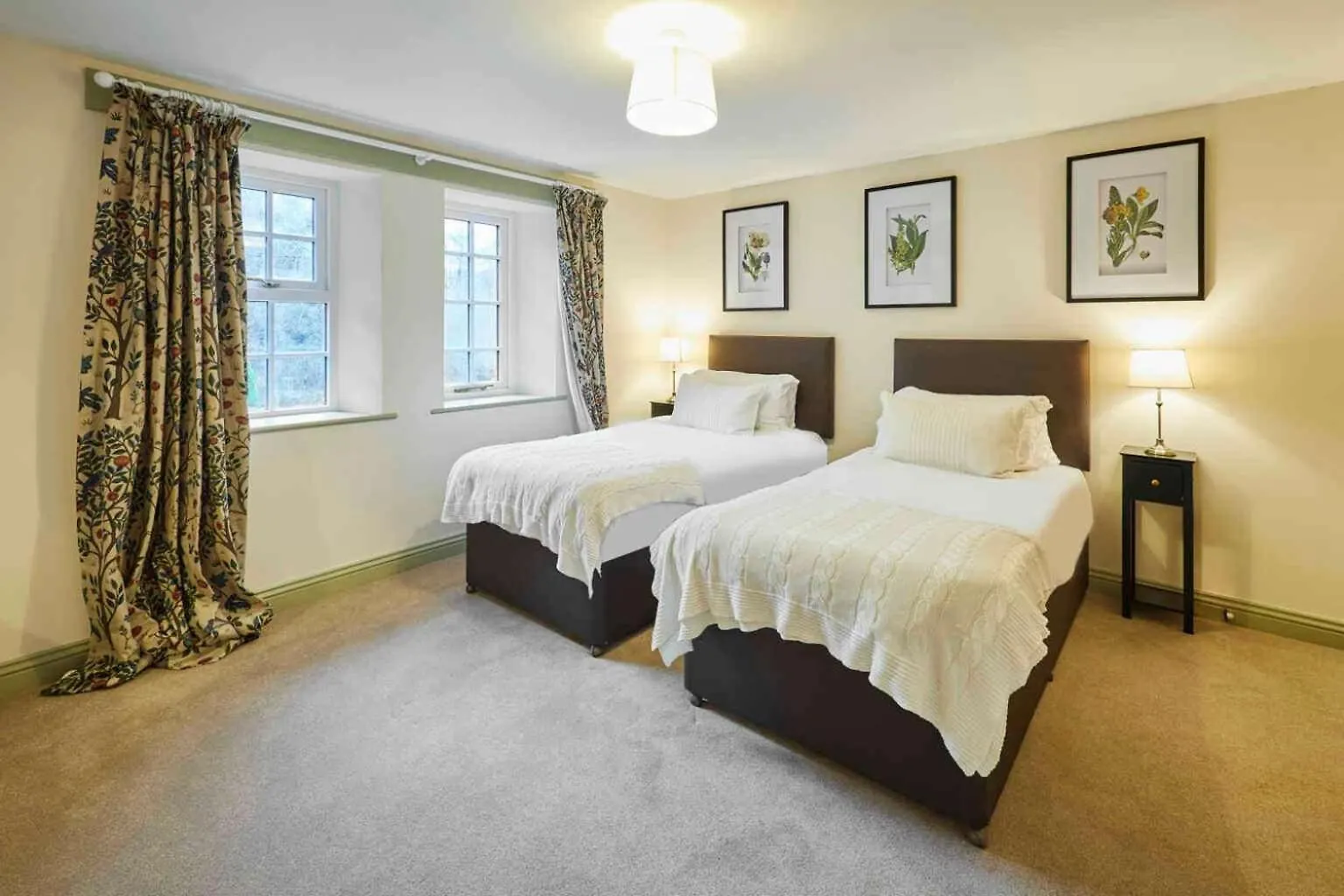 Host & - St Mary's Riverside Apartment