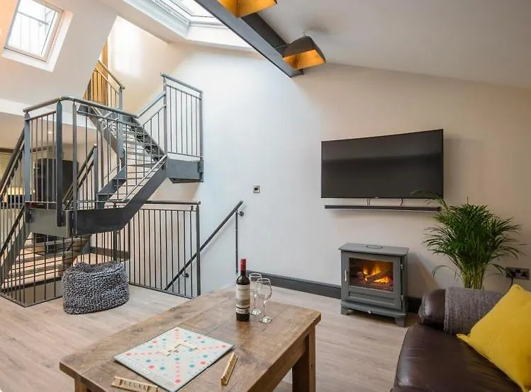 The Old Bakery - Luxury Three Bed House With Roof Terrace Whitby