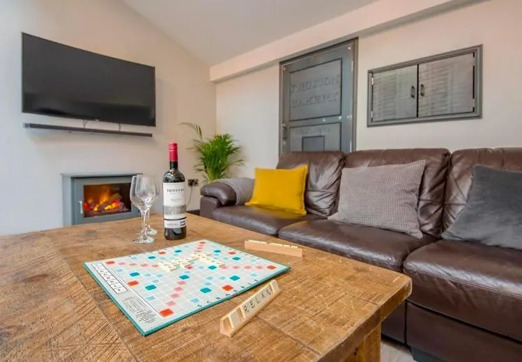 The Old Bakery - Luxury Three Bed House With Roof Terrace Holiday home Whitby