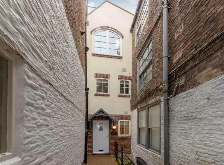 The Old Bakery - Luxury Three Bed House With Roof Terrace *