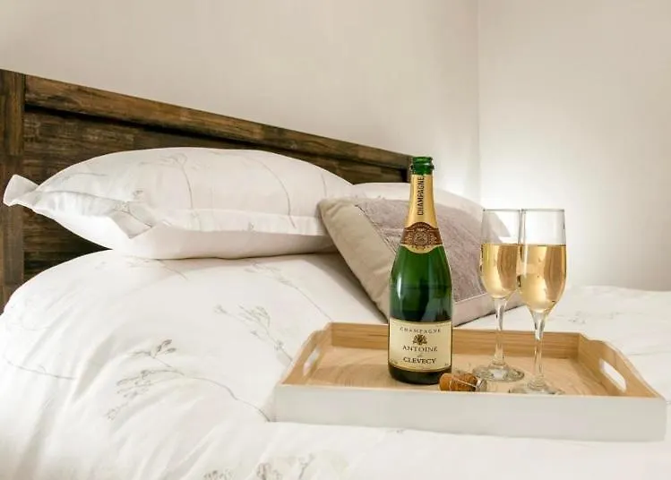 The Old Bakery - Luxury Three Bed House With Roof Terrace * Whitby