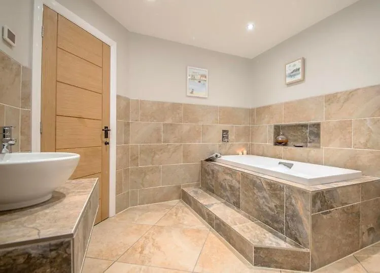 The Old Bakery - Luxury Three Bed House With Roof Terrace Holiday home