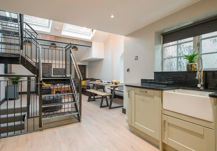 The Old Bakery - Luxury Three Bed House With Roof Terrace * Whitby