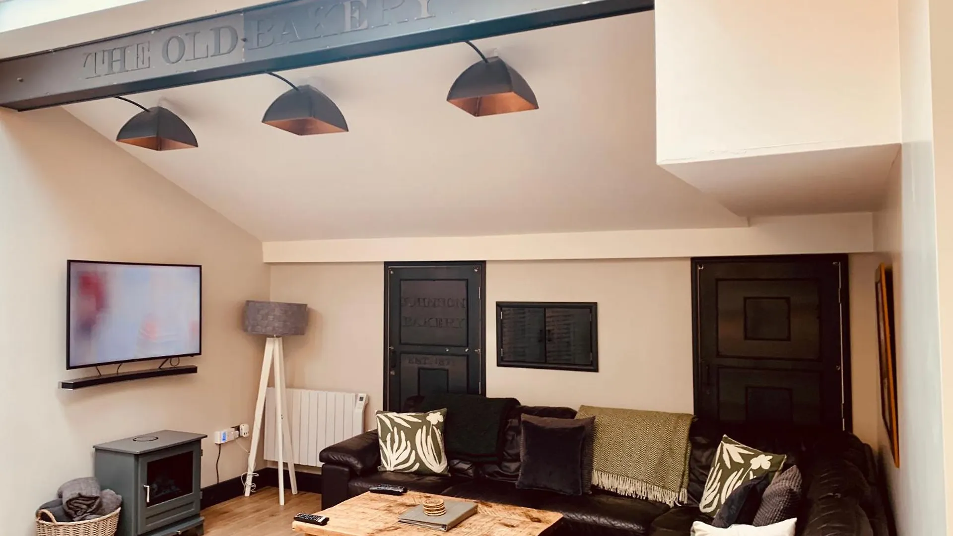 The Old Bakery - Luxury Three Bed House With Roof Terrace * Whitby