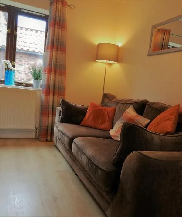 Holiday home Riverside - Overlooking The River