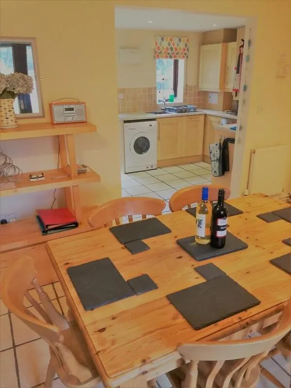 Holiday home Riverside - Overlooking The River *