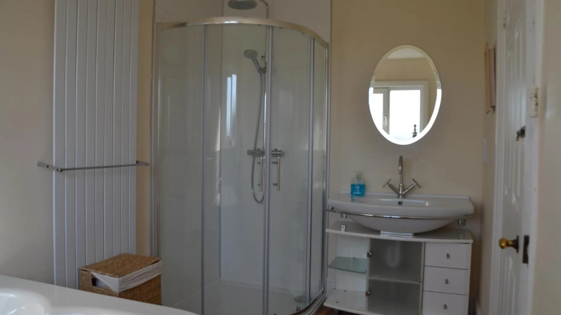 Seaview Large Flat Ideal For Two Families *