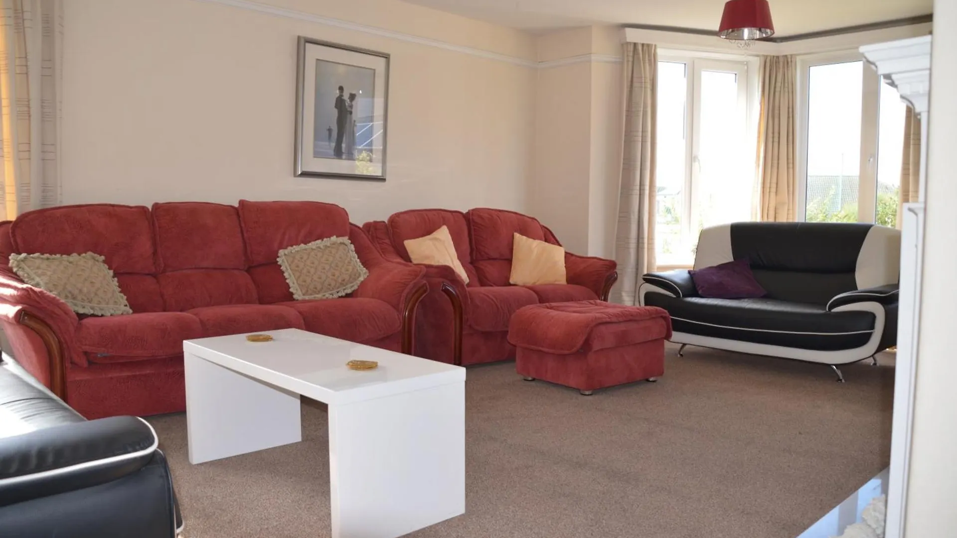 Seaview Large Flat Ideal For Two Families