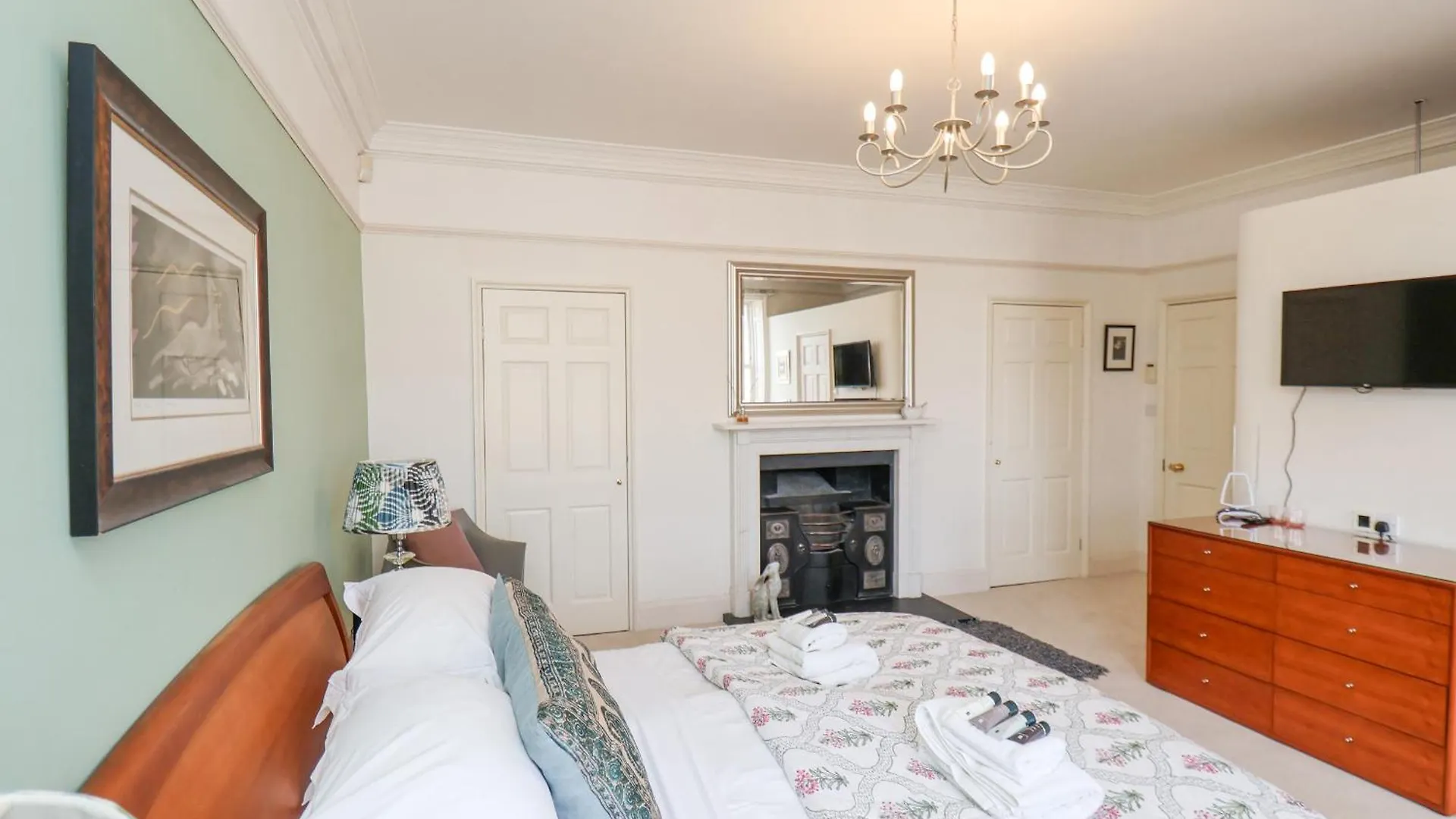 Holiday home 12 St Hilda's *