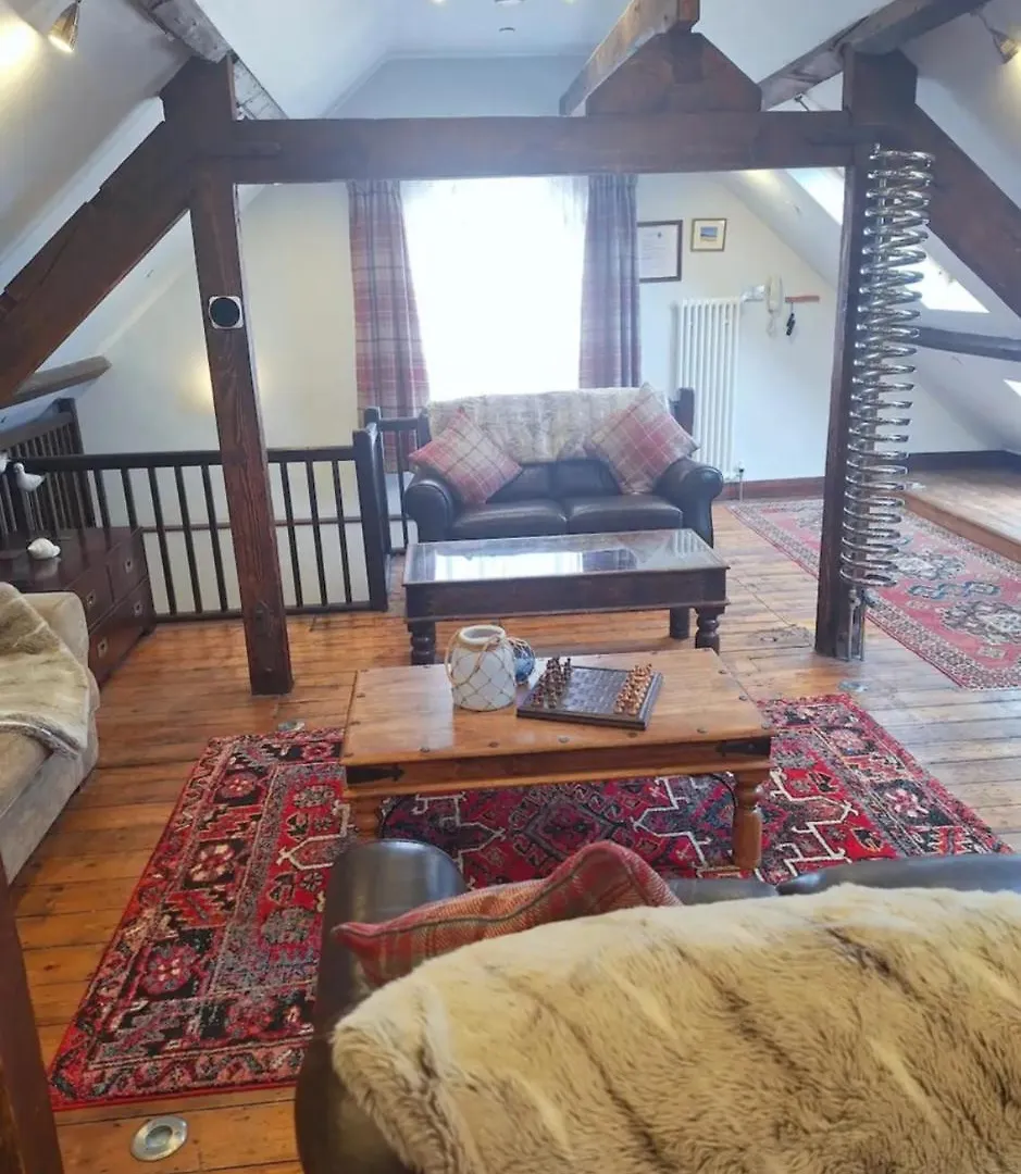 Seaside Loft Abbey Views With Parking Whitby