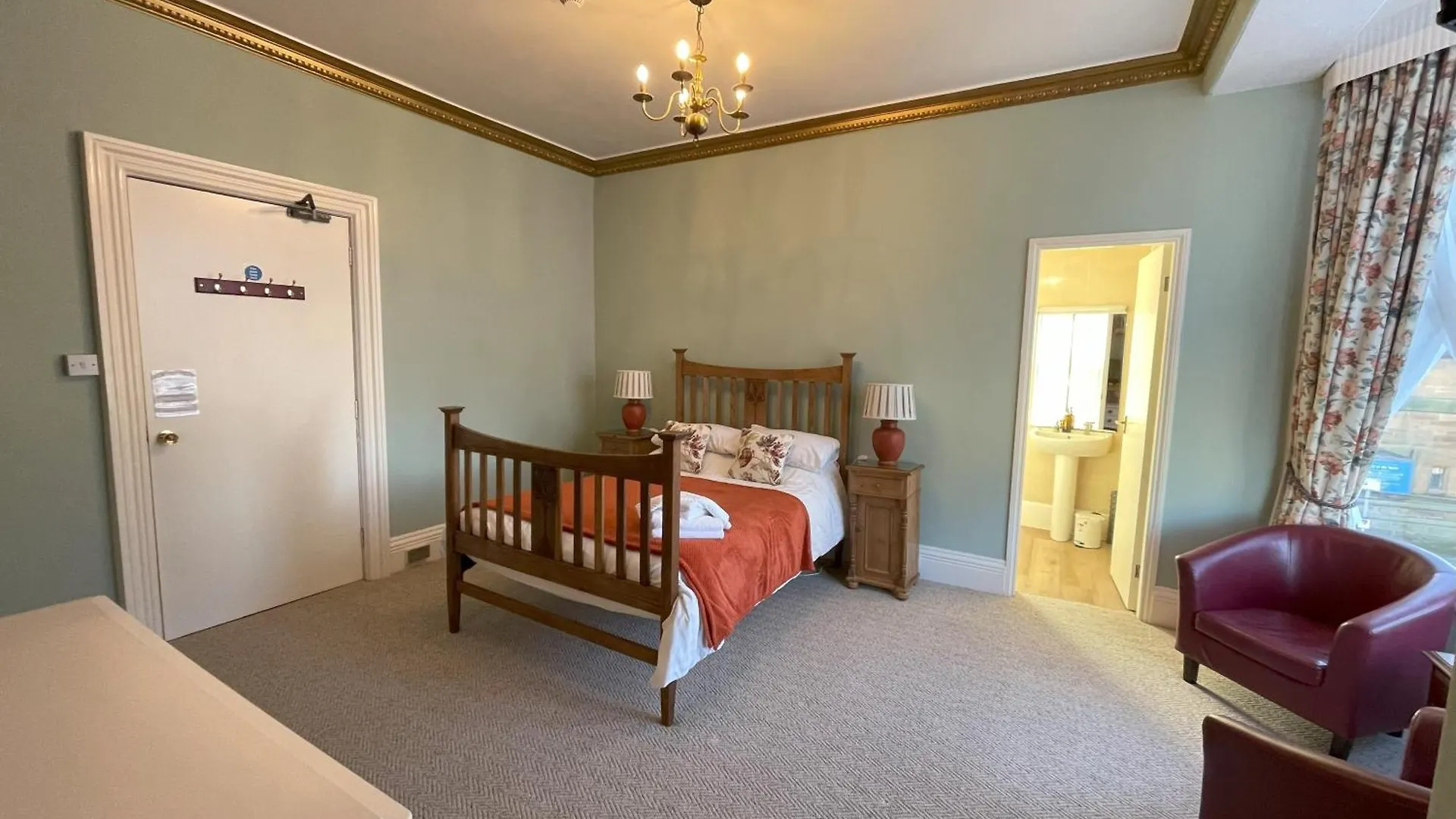 The Captain's Only Guest house Whitby