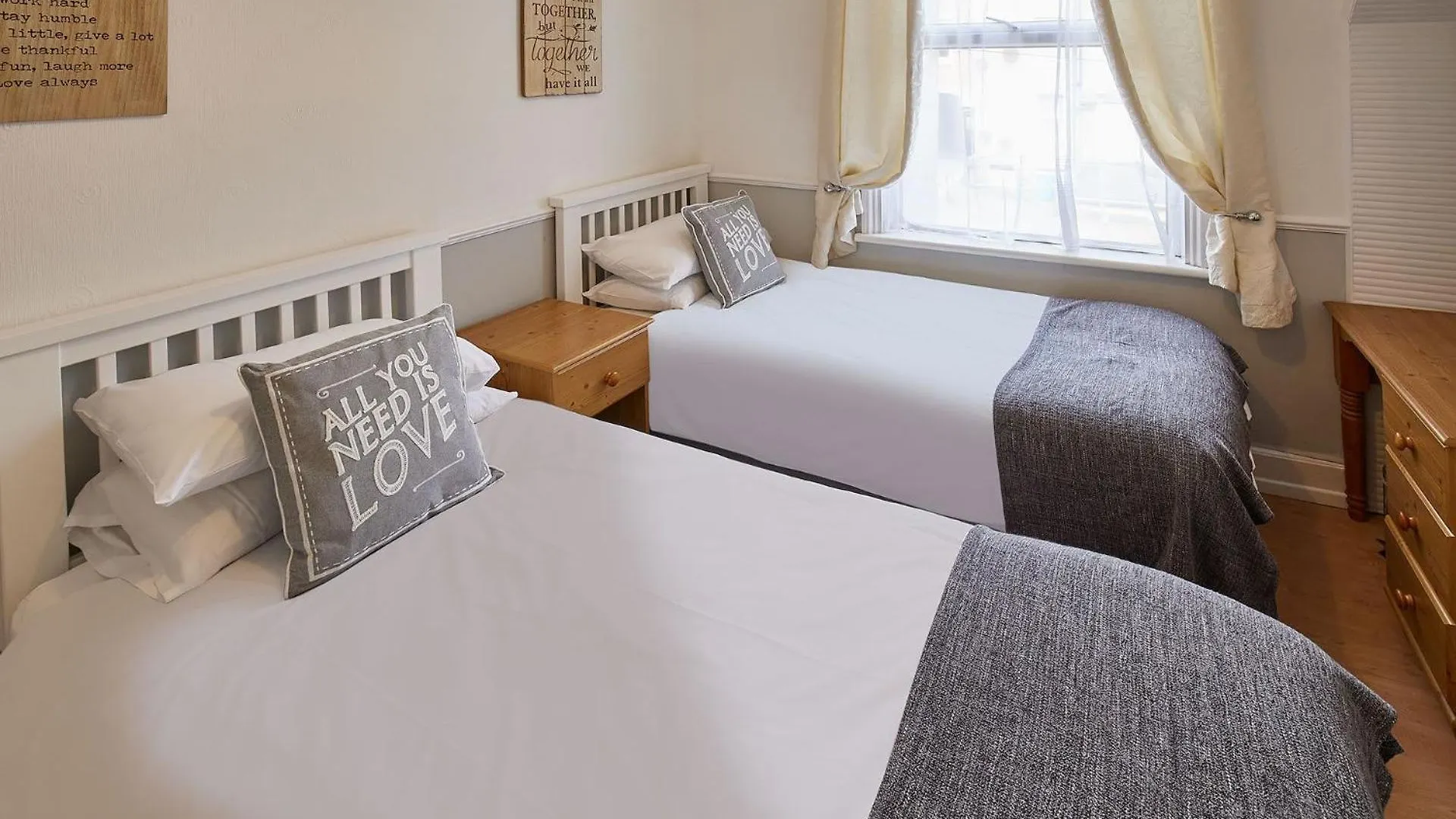 2 Glencoe Holiday home Whitby