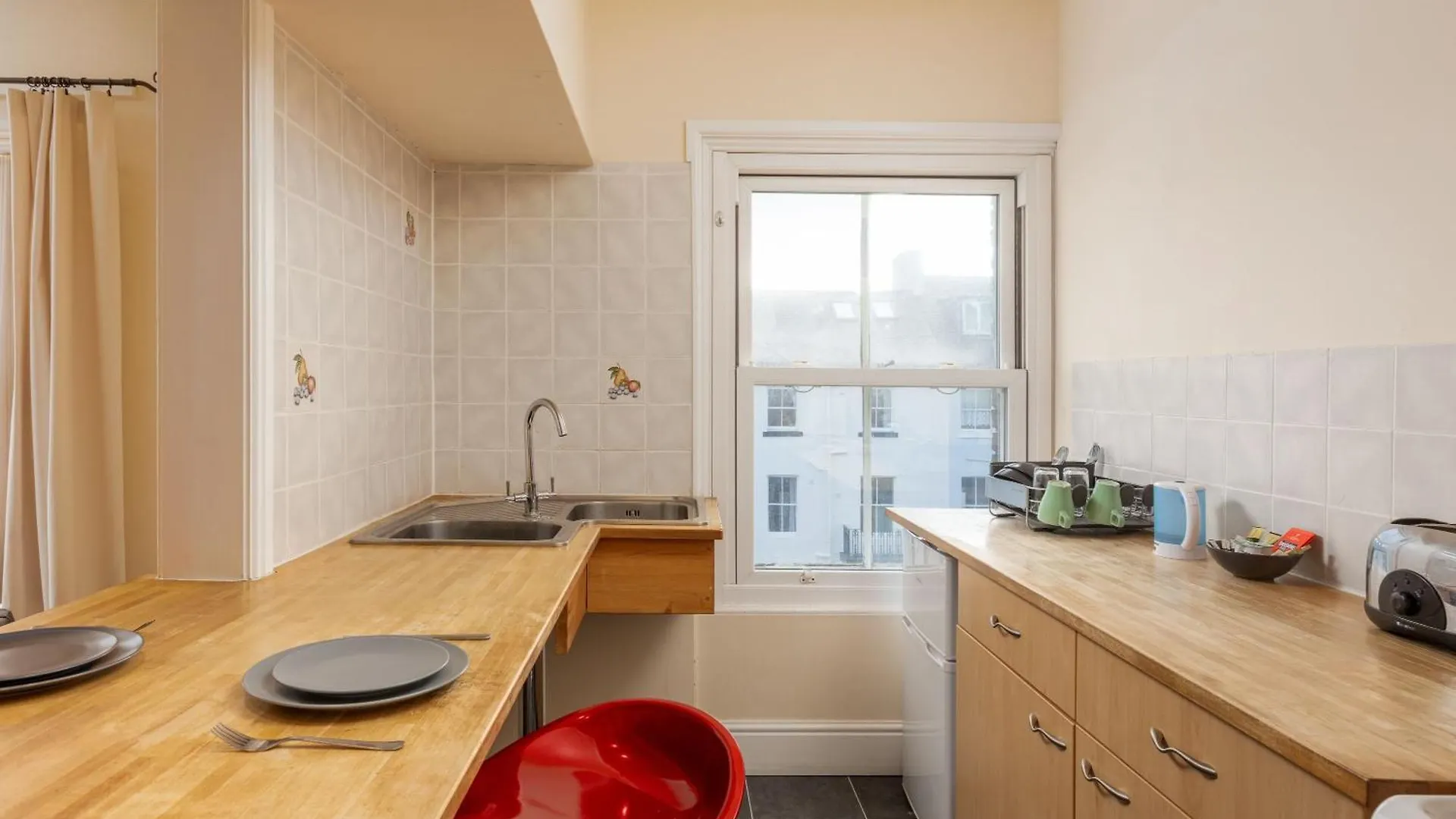 Abbey Terrace - Free Parking Apartament