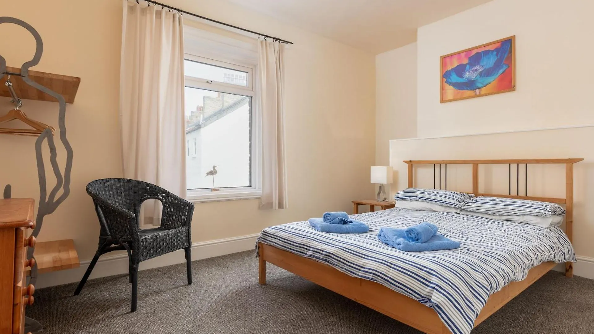 Abbey Terrace - Free Parking Apartament *