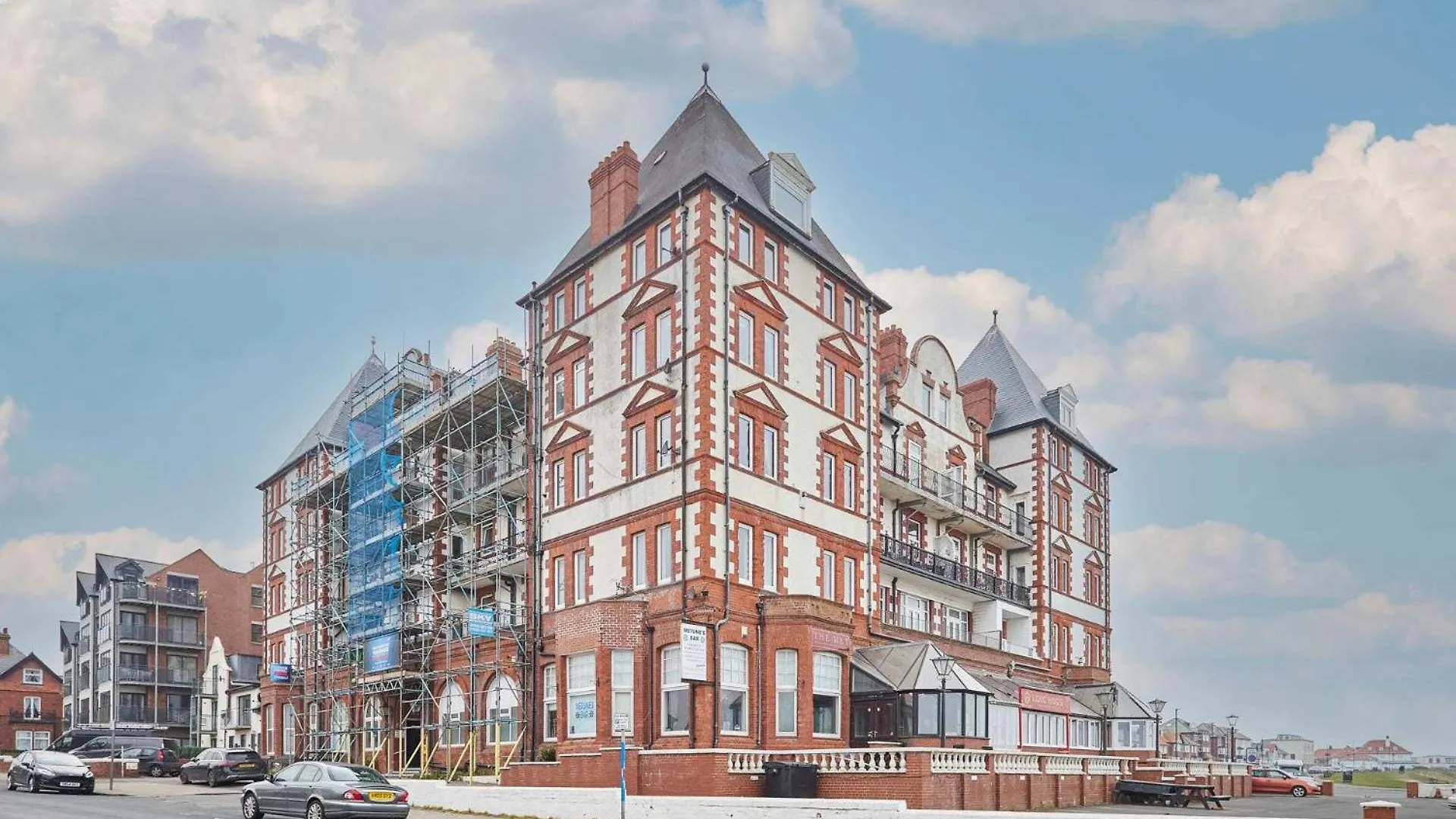 Apartment Host & - 3 Metropole Towers *
