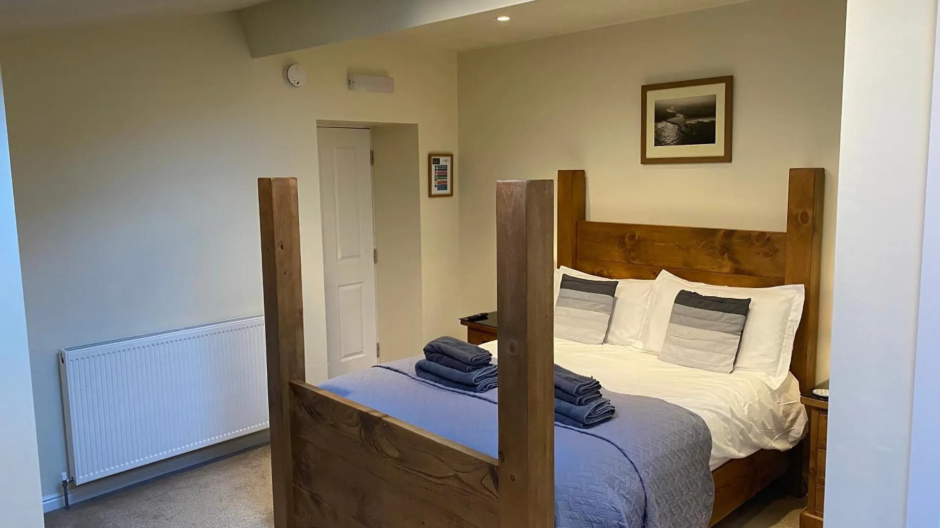 Guest house The Whalebone Arch